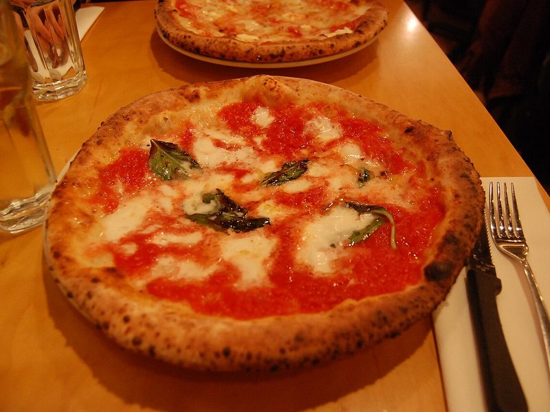Margherita pizza